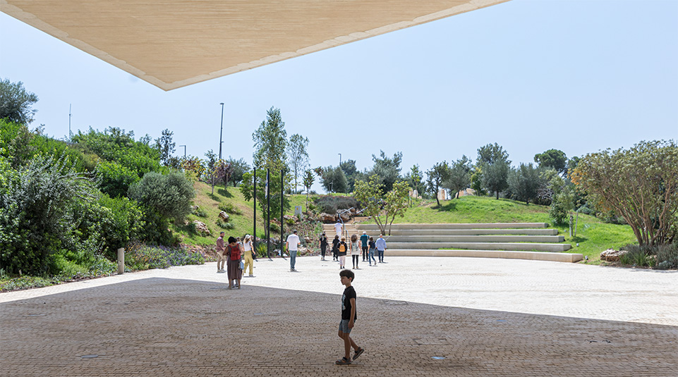 Architects-Herzog-and-de-Meuron.-Executive-Architect-Mann-Shinar.-Photo©Laurian-Ghinitoiu-6